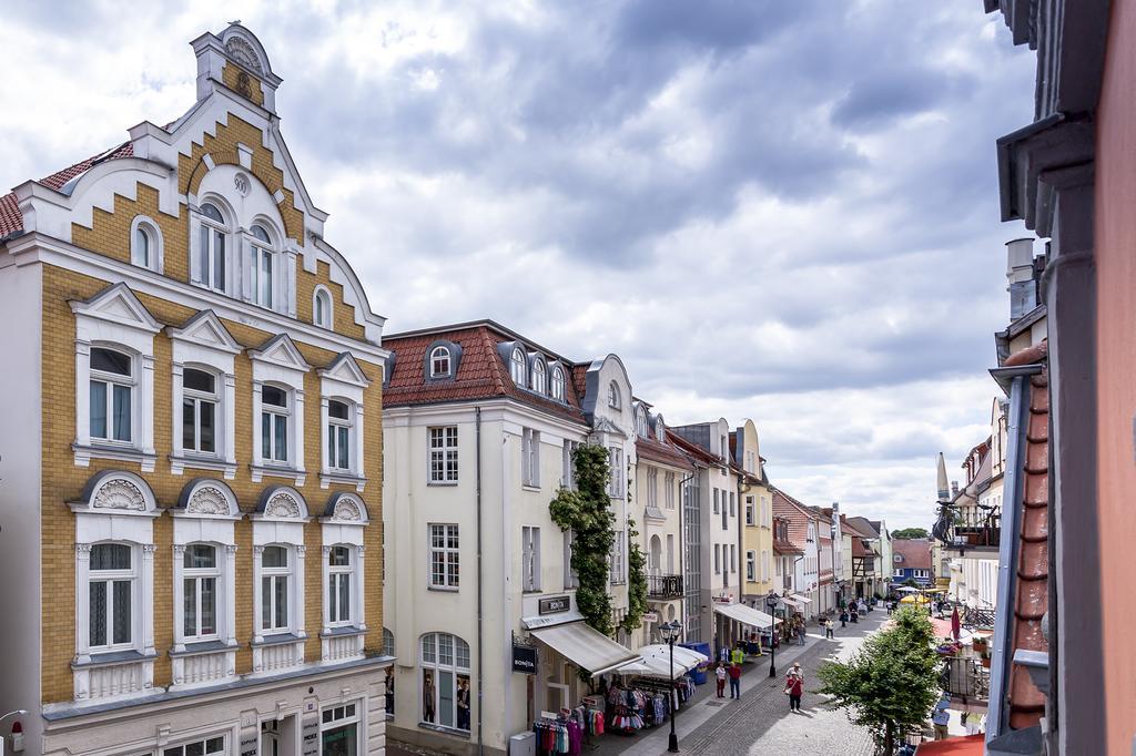 U-Nautic Restaurant & Pension Hotel Waren  Exterior photo